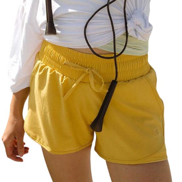 Albion Mustard Lunge Shorts High Waisted Stretch Running Workout Yellow Small - Picture 1 of 8